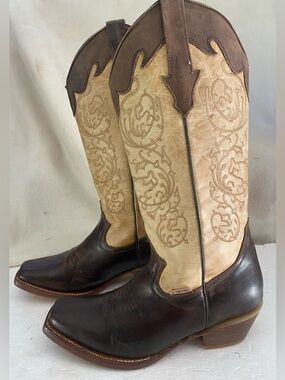EL CARRIZAL WOMENS Western Cowboy Boots - Brown and Cream.Size Mex-25-USA-8-